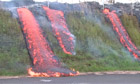 Hawaii's Kilauea volcano lava flow continues towards town of Pahoa – video