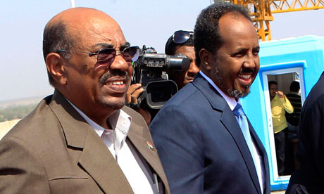 Sudan's President al-Bashir arrives with Somali President Mohamud
