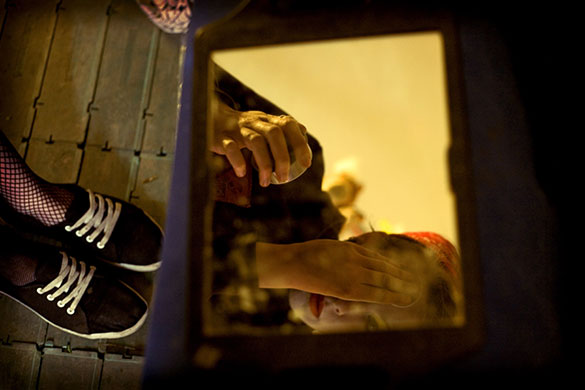 Portraiture masterclass: A performer from the Fire Tusk Pain Proof circus