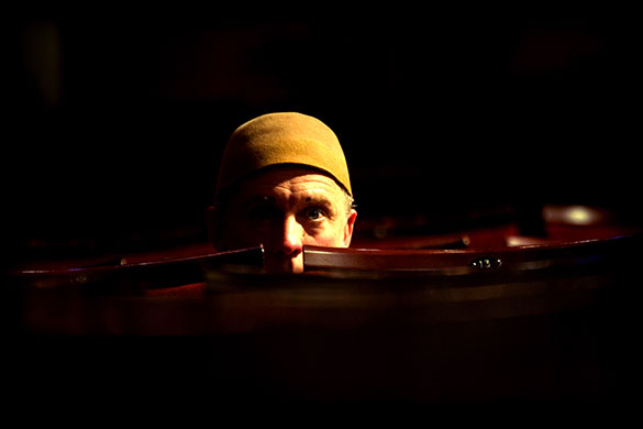 Portraiture masterclass: Mime artist La La Luna