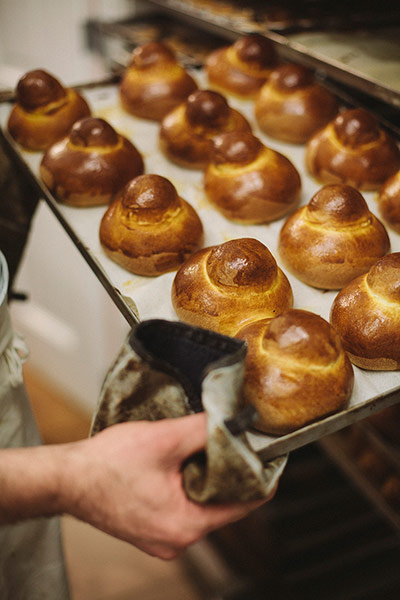 Parioli - Taste of Rome: Freshly baked brioche at the I Dolci Di Nonna Vincenza pastry shop