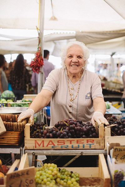 Parioli - Taste of Rome: Anunciana, 85, has been selling food at Campo de' Fiori market