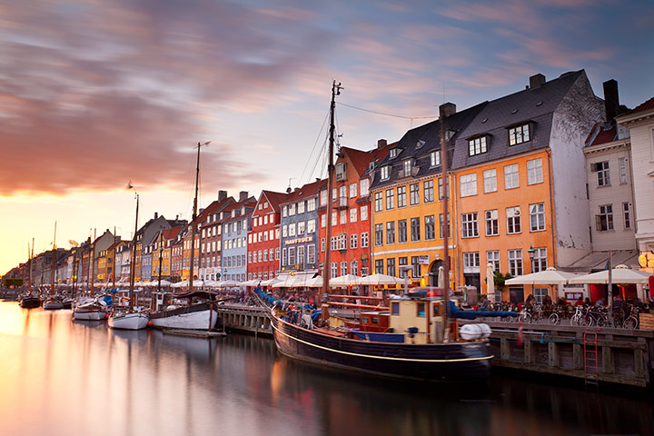 Avios | Gallery: The picturesque waterfront district of Nyhavn, Scandinavia