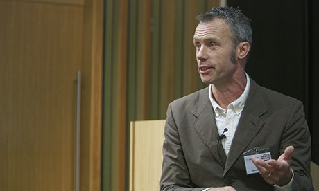 Stars: Richard Graham