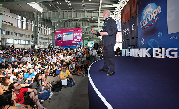 Hilton: Campus Party - Paulo Coelho