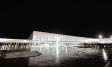 Louvre Lens: a shimmering vision in glass and polished aluminium