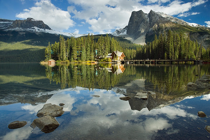 British Columbia: Emerald Lake and Emeral Lake Lodge - Yoho National Park BC Canada