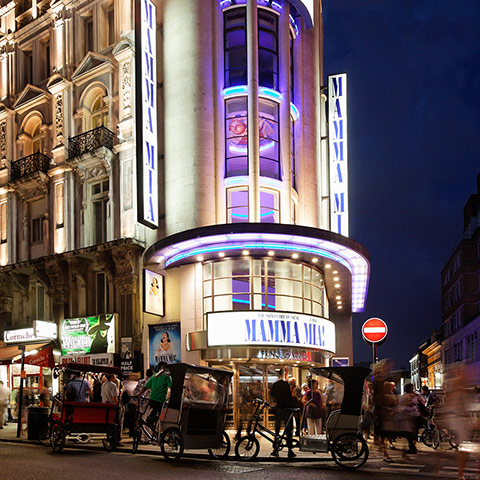 Hilton Compass: Hilton Compass: Prince of Wales theatre near Piccadilly Circus