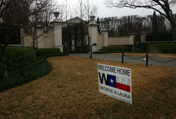 Welcome Home: Former President Bush moves to Dallas Texas