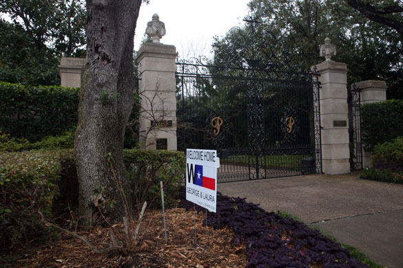 Welcome Home: Former President Bush moves to Dallas Texas