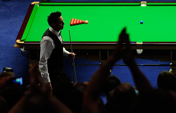 World Snooker: Ronnie O'Sullivan enters the arena