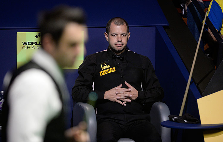 World Snooker: Barry Hawkins can only watch Ronie O'Sullivan play