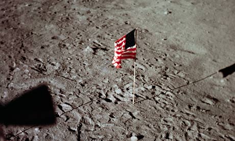 American-flag-on-the-moon-010.jpg