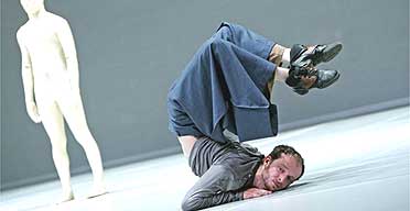 Larbi Cherkaoui in Zero Degrees