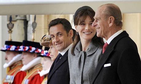 Queen Elizabeth II France's president Nicolas Sarkozy his wife Carla 