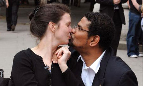 Multiple sclerosis sufferer Debbie Purdy with her husband Omar Puente