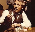 Actor Paul Newman, who starred as con-artist Henry Gondorff in the Academy Award-winning film The Sting, has died at the age of 83