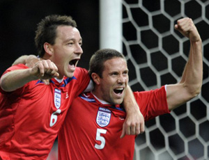 John Terry and Matthew Upson celebrate