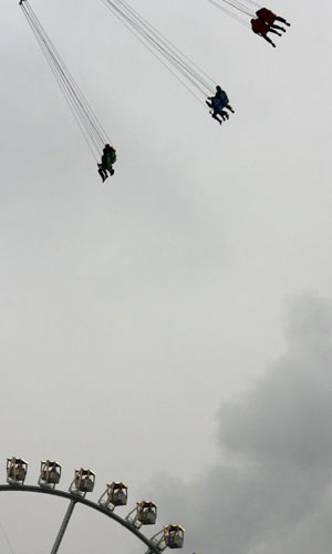 Gallery December 1 2008: Berlin, Germany: People enjoy a Ferris wheel at a Christmas market