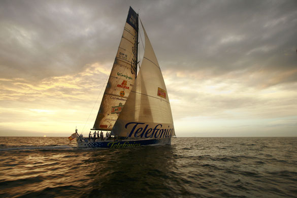 Gallery 24 Sport: Volvo Ocean Race yacht Telefonica Blue arrives in Cochin