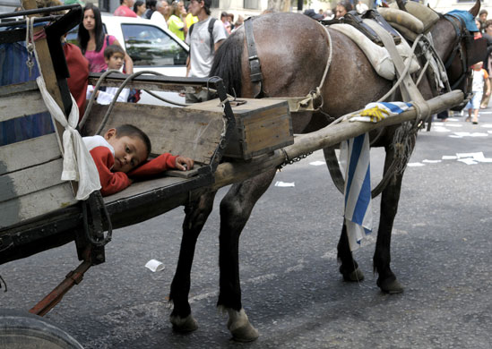 Gallery 24 hours in pictures: Anti police demonstration in Montevideo