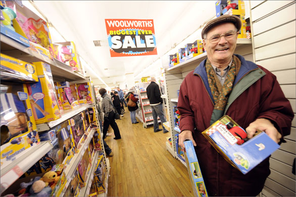 Gallery Woolworths closing down: Woolworths closing down sale