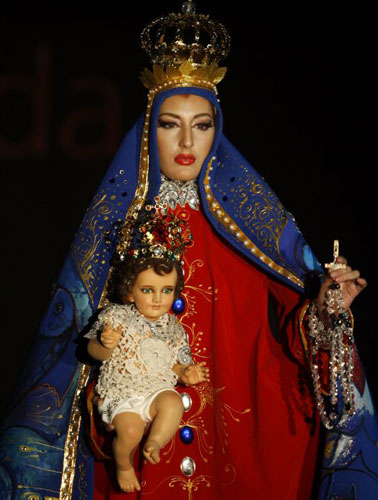 Gallery Fashion round up: Model at a fashion show in Havana
