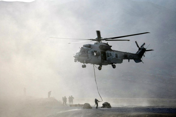 Gallery 16 December 2008: Paratroopers are deployed from helicopters at Forward Operating Base Tora
