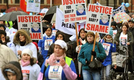 http://static.guim.co.uk/sys-images/Guardian/Pix/pictures/2008/12/17/1229526689355/Baby-P-protest-001.jpg