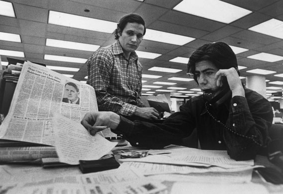 Gallery deepthroat dies : Bob Woodward and Carl Bernstein in 1973