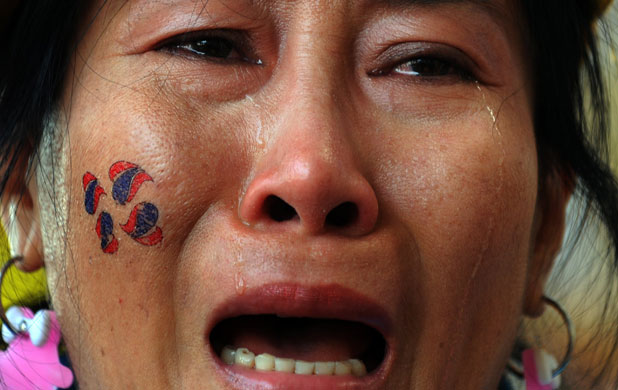 Gallery Thai politics: An anti-government protestor at the international airport in Bangkok 