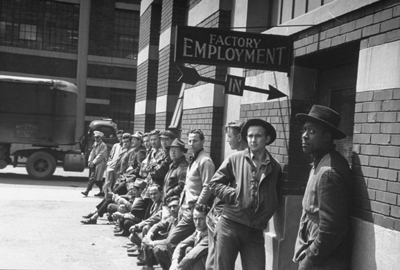 Gallery Michigan auto industry: Men lined up outside Cadillac employment office in Detroit 