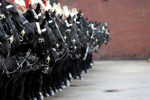 Gallery Queen's speech : Household Cavalry prepare for the State Opening of Parliament