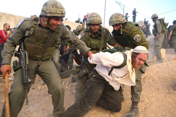 Gallery Israel evicts settlers: Israel evicts settlers from Hebron