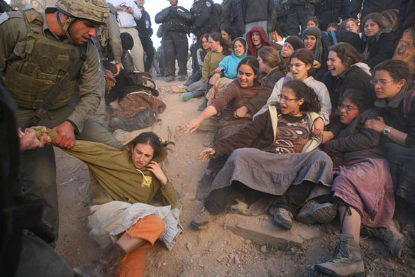 Gallery Israel evicts settlers: Israel evicts settlers from Hebron