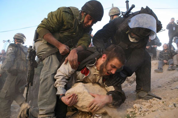 Gallery Israel evicts settlers: Israel evicts settlers from Hebron