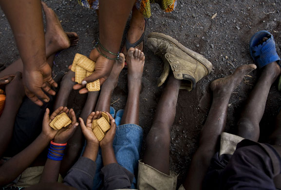 Gallery 24 hours in pictures: Congolese children in Kibati camp