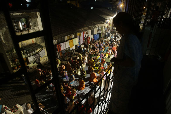 Gallery 24 hours in pictures: Yoga exercises in Mumbai