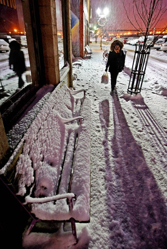 Gallery 24 hours in pictures: A holiday shopper in downtown Laramie
