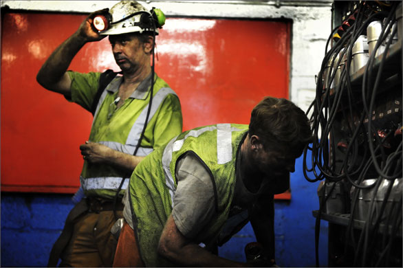 Gallery Daw Mill Colliery: Miners at Daw Mill Colliery in Warwickshire 