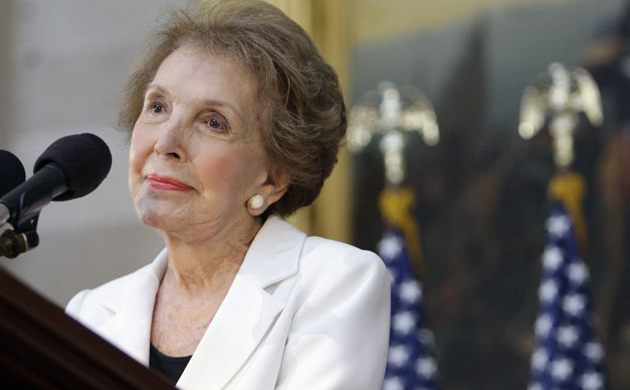  Former first lady Nancy Reagan speaks in the Capitol Rotunda in Washington, Wednesday, June 3, 2009, during a ceremony to unveil a statue of President Ronald Reagan