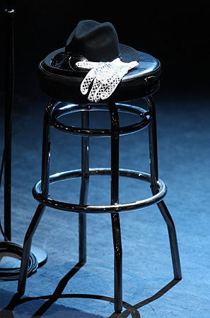 Michael Jackson's famous glove, hat and sun glasses were on display at the Apollo theatre