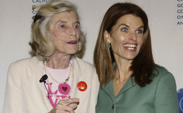 Eunice Kennedy Shriver poses with her daughter Maria at a California Governor's Conference on Women and Families in Long Beach, California in this December 7, 2004 photo.