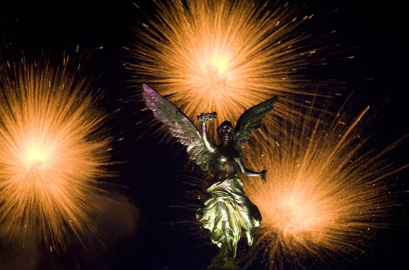 Gallery New year update: Mexico's golden Angel