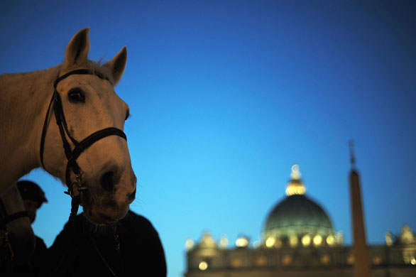 Gallery 24 hours: A horse of the Italian equastrian police 