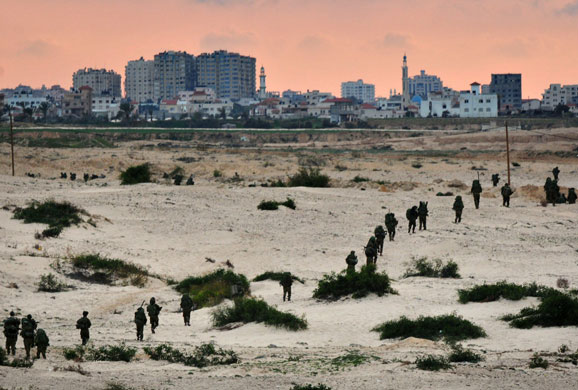 Gallery Gaza: Israeli reservists  enter the Gaza Strip 