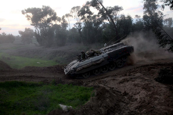 Gallery Gaza: Israeli reserve soldiers prepare to enter Gaza