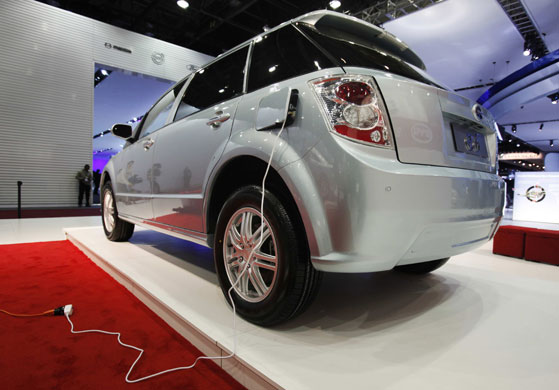 Gallery Detroit Auto Show: A BYD (Build Your Dreams) E6 Electric car