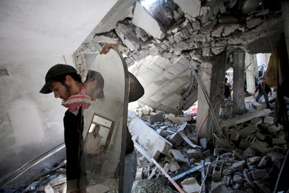 Gallery 24 hours in pictures : Israeli attacks on Gaza continue