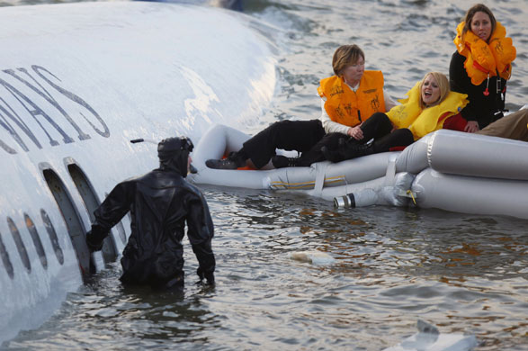 Gallery Hudson river plane crash: Passengers are rescued after a US Airways plane landed in the Hudson River 